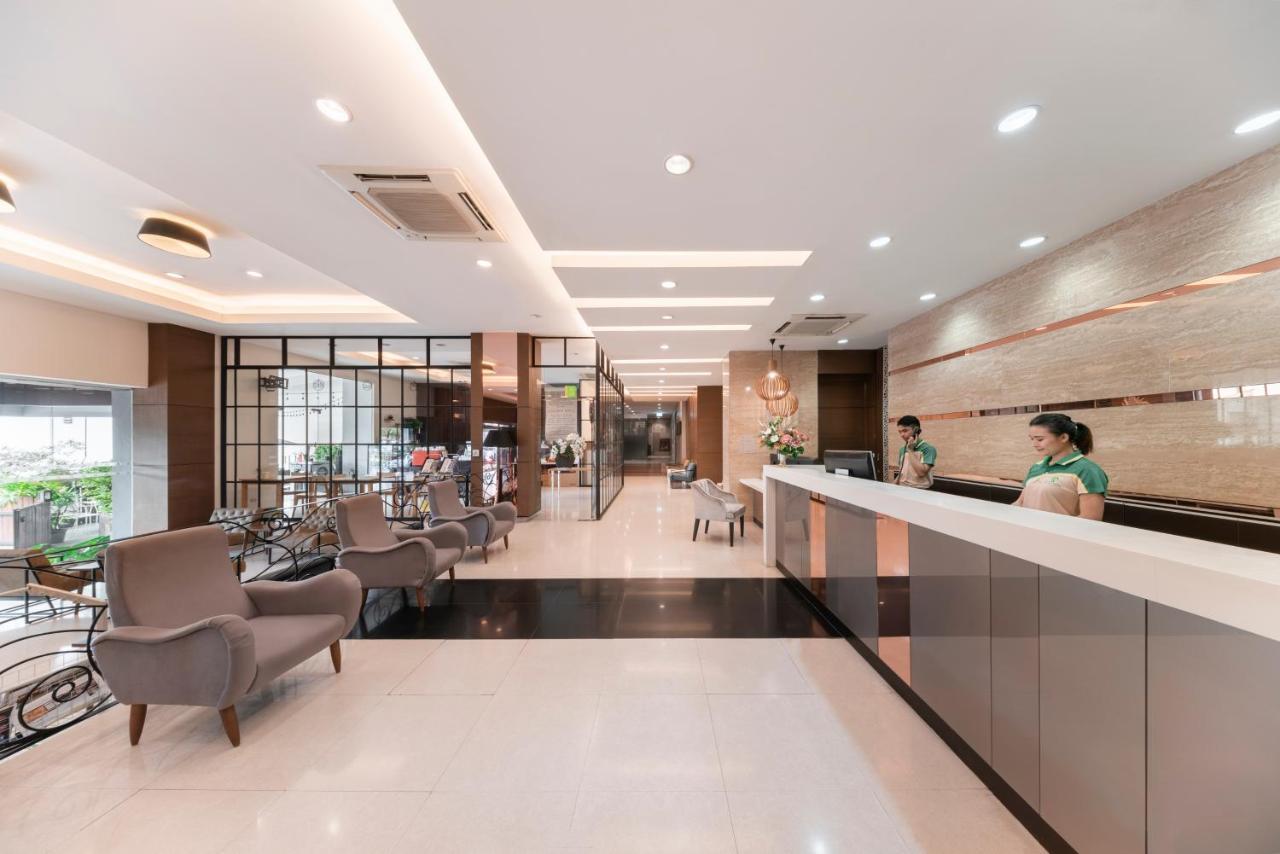 At 115 Hotel By Rompo Bangkok Exterior photo